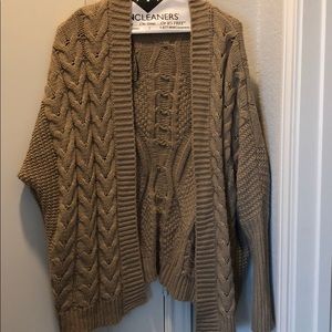 Cable knit sweater/cardigan